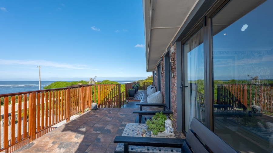 4 Bedroom Property for Sale in Suiderstrand Western Cape